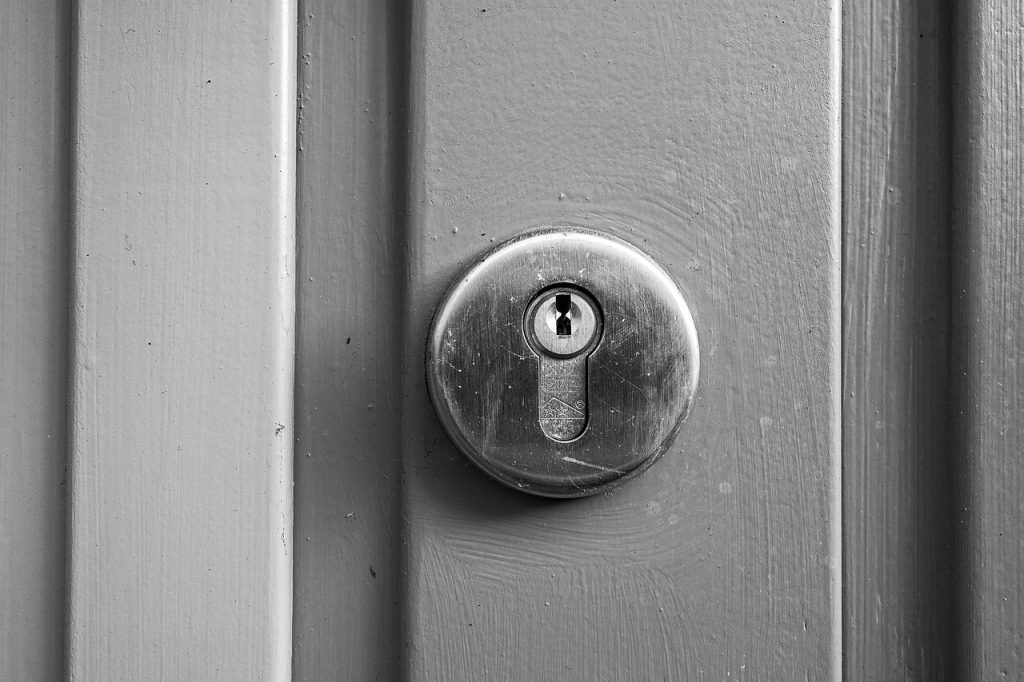 serrure, serrure à goupilles, serrure Yale, serrure à cylindre, trou de serrure, porte, accès, sécurité, sûreté, métal, sécurité grise, porte grise, sécurité grise, métal gris, serrure, serrure à cylindre, serrure à cylindre, serrure à cylindre, trou de serrure, trou de serrure, trou de serrure, trou de serrure, trou de serrure